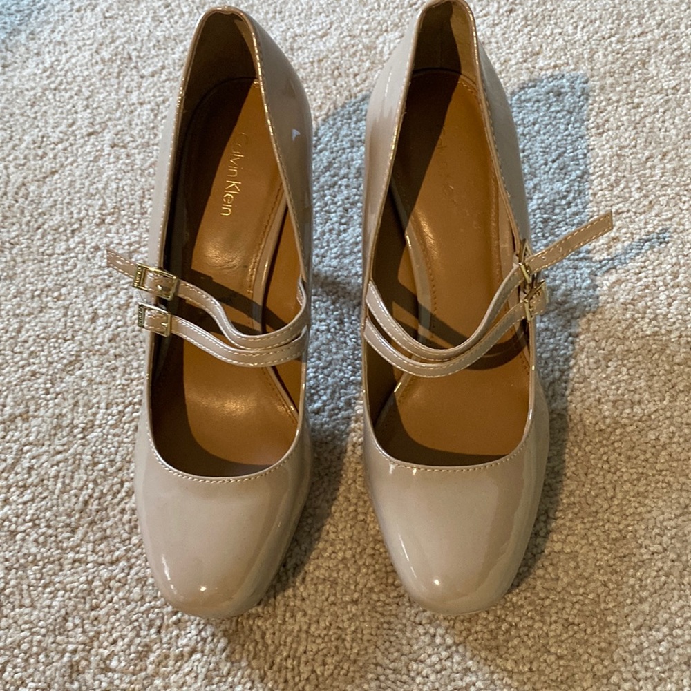 Tan shiny Calvin Klein Heels